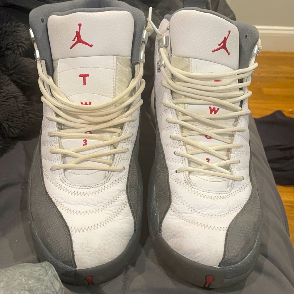 Old shoes that I grew out of will listen to offers and price negotiation